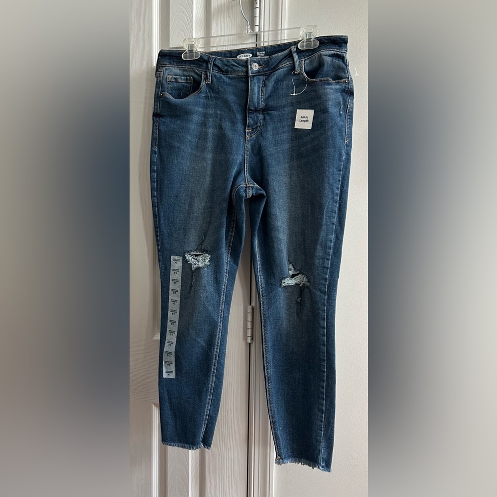 Old Navy Rockstar Super Skinny High Rise